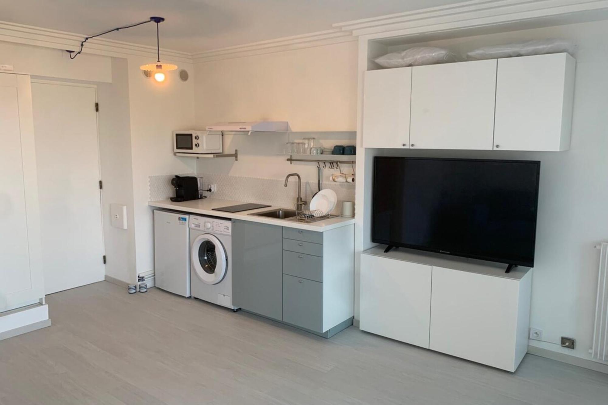 06At1 - Cosy Seaside Studio In An Ideal Location Antibes Exterior foto